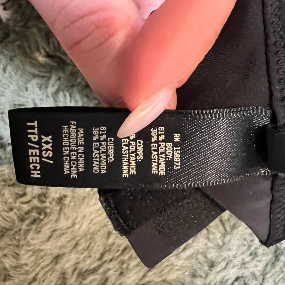 SKIMS Deep Plunge Bra XXS Black - Picture 8 of 8